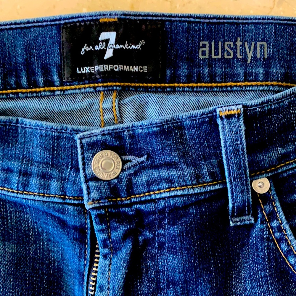 Seven jeans